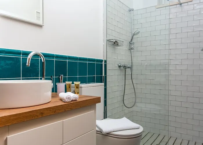 Signature With Heated Pool