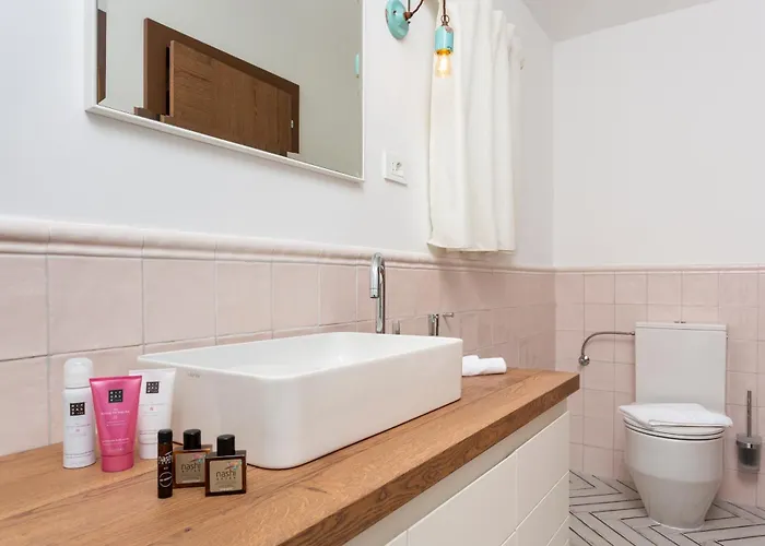 Signature With Heated Pool Villa