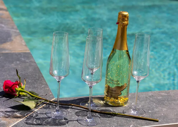 Signature With Heated Pool Villa *