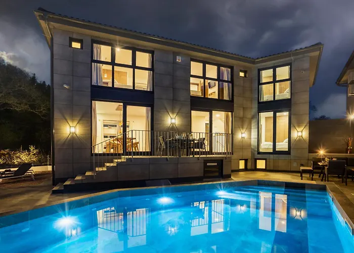 Signature With Heated Pool Villa Malinska