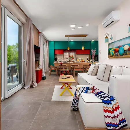 Villa Signature With Heated Pool *