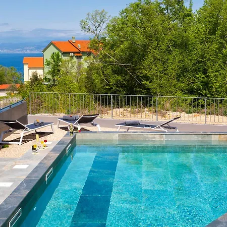 Signature With Heated Pool Malinska