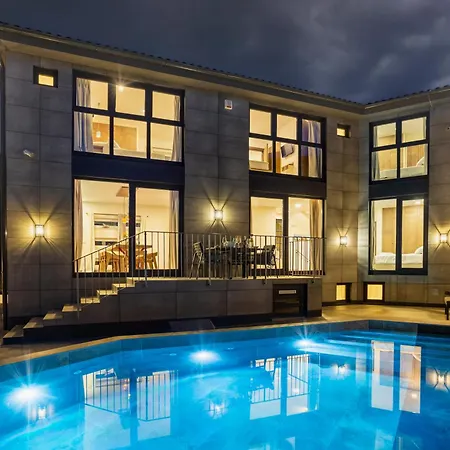 Signature With Heated Pool Villa Malinska