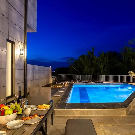 Signature With Heated Pool Malinska