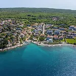 Signature With Heated Pool Villa